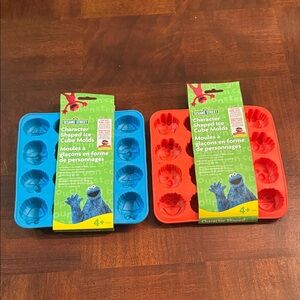 Sesame Street Elmo Grover Cookie Monster Oscar Character Shaped Ice Cube Molds